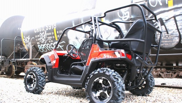 PolarisRZR-FourSeat-5-798310.jpg