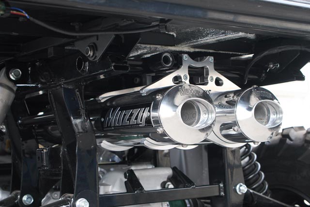 Teryx-Exhaust-Muzzy-4.jpg