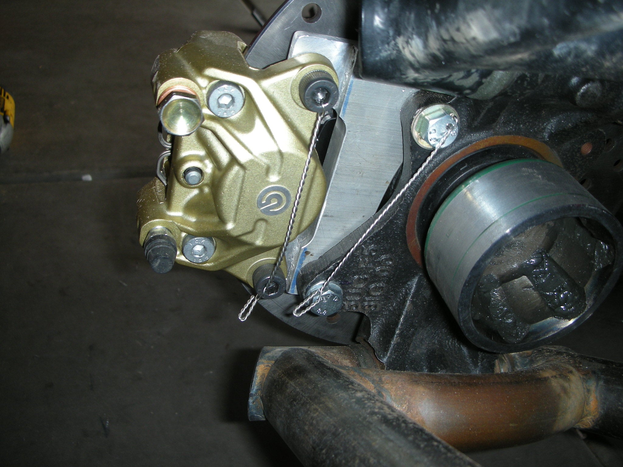 11345d1231105932-rear-brake-conversion-dscn4018.jpg