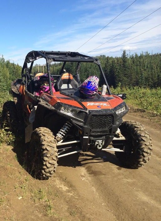 nut_up_rzr-albums-my-rzr-picture21179-stopped-powerline-trail-my-little-princess-she-loves-riding-shotgun-her-booster-seat-she-always-wants-go-faster-dosent-like-stop.jpg