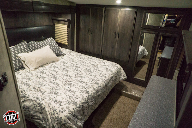 2018-attitude-39cr-5th-wheel-toy-hauler-utvunderground.com007.jpg