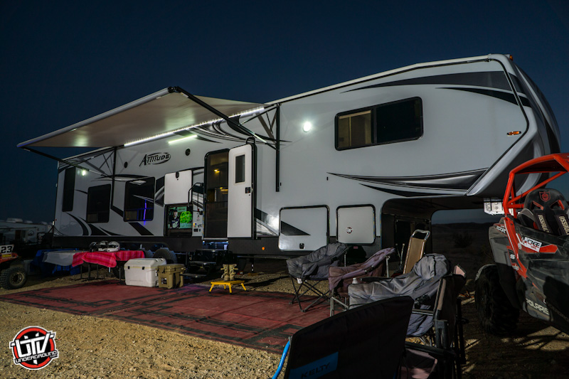 2018-attitude-39cr-5th-wheel-toy-hauler-utvunderground.com009.jpg