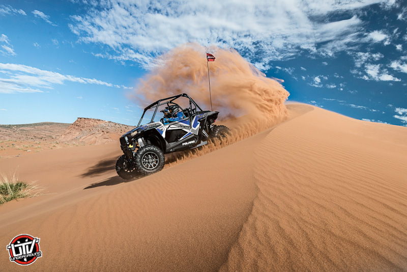 2017-rzr-xp-1000-eps-white-lightning-reflex-blue_SIX6163_01994-utvunderground.com_.jpg